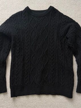 Aelfric Eden Oversized Cable Knit Sweater